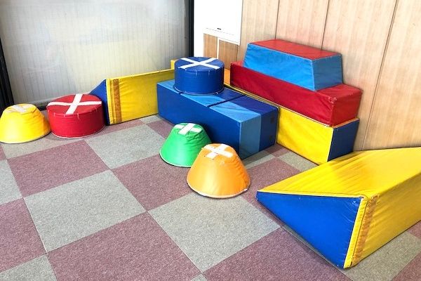 幼児体育室のクッションマット